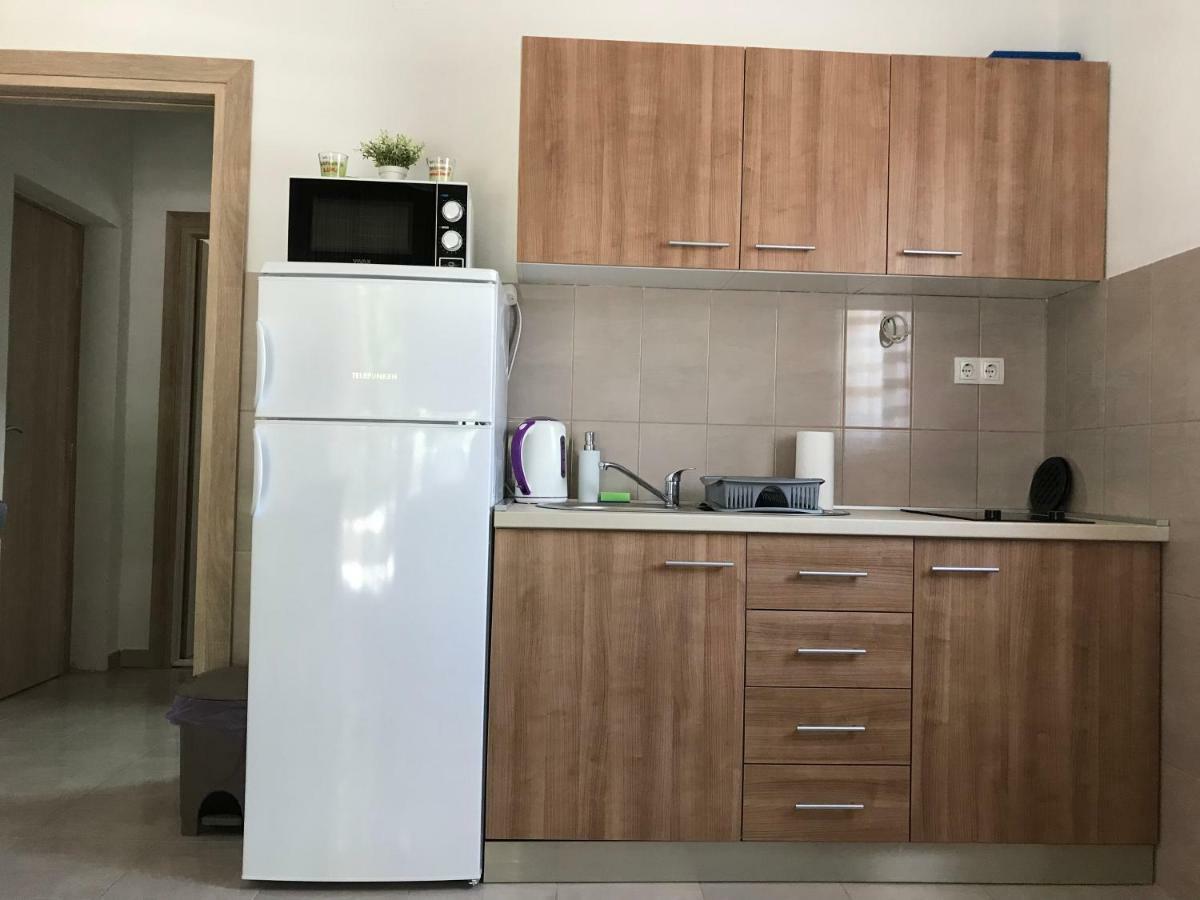 Apartman Mirjana With Terrace And Free Parking Donji Okrug  Exterior foto